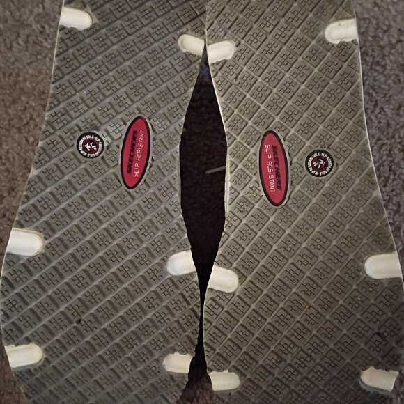 NWOT Sketchers air cooled memory foam slip resistant sneakers - Picture 4 of 5